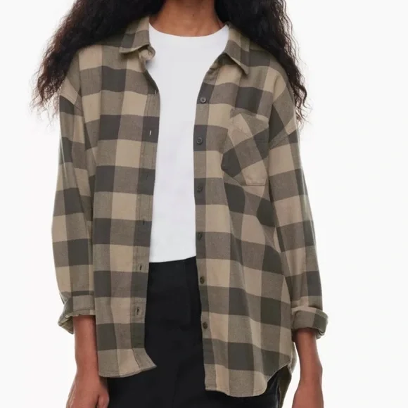 Aritzia Wilfred Free Relaxed Shirt - Picture 1 of 5